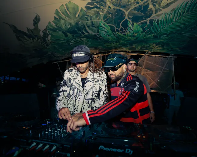 Azul Wynter x Los De La vega ultra music festival