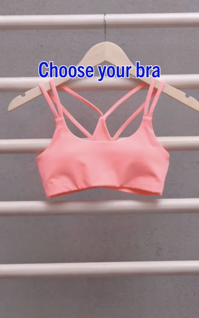 Fabletics: Choose Your Bra - Social Ad