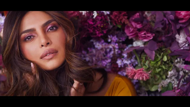 Max Factor - Priyanka Chopra
