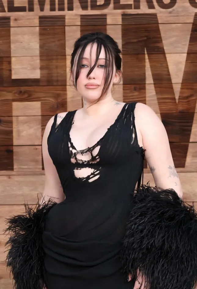 Noah Cyrus for Reminders of Him premier