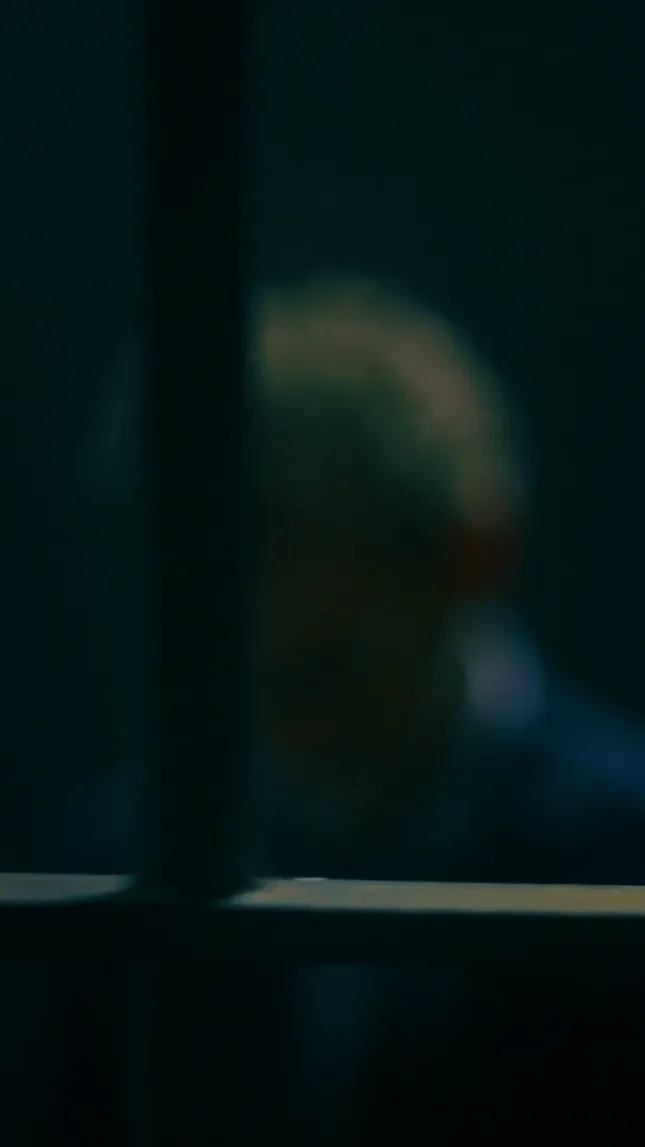 Vertical Comedy Scene - Ad