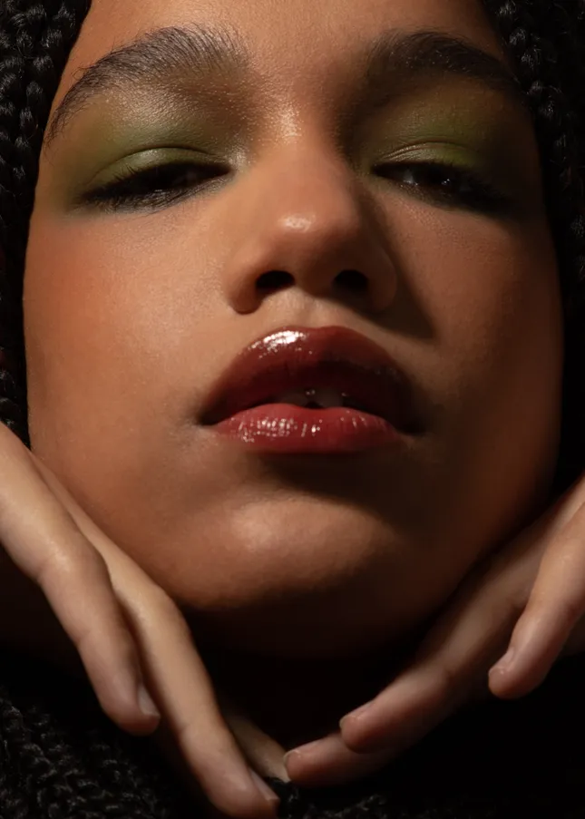 Close Up /cosmetics test