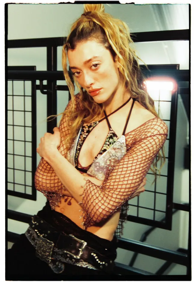 Suki Waterhouse Tour Styling + Design