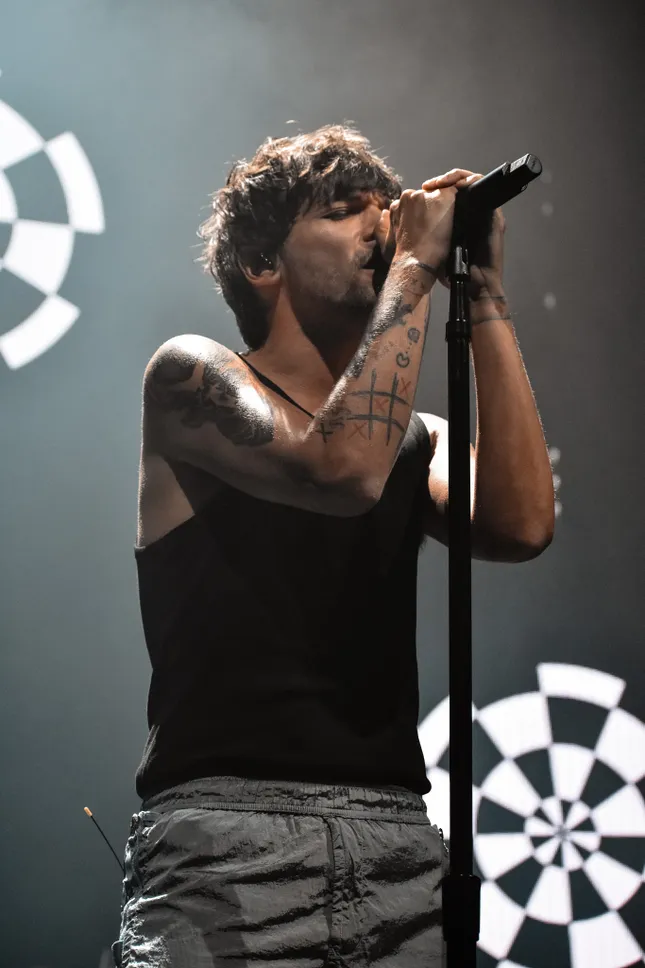 Louis Tomlinson at MGM Fenway