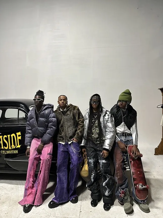 G GALLERY RUNWAY SHOW