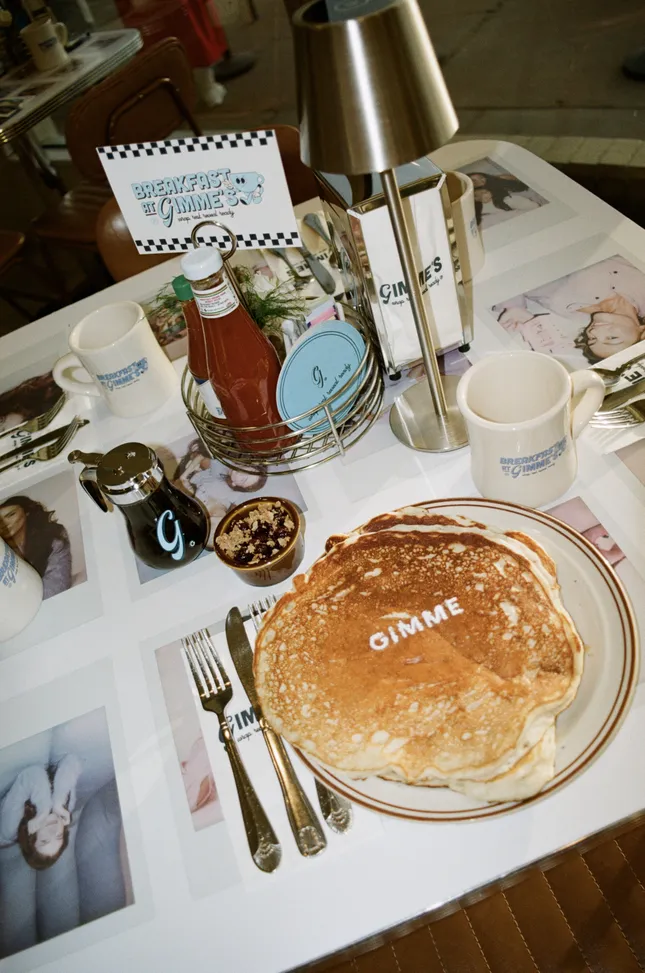 Breakfast at GIMME’s