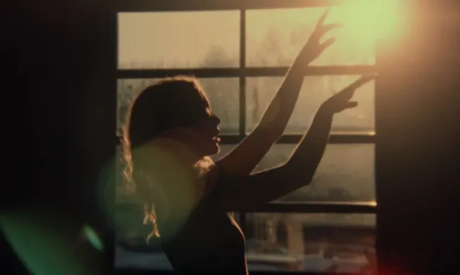 Molly Annelle — “Maison”