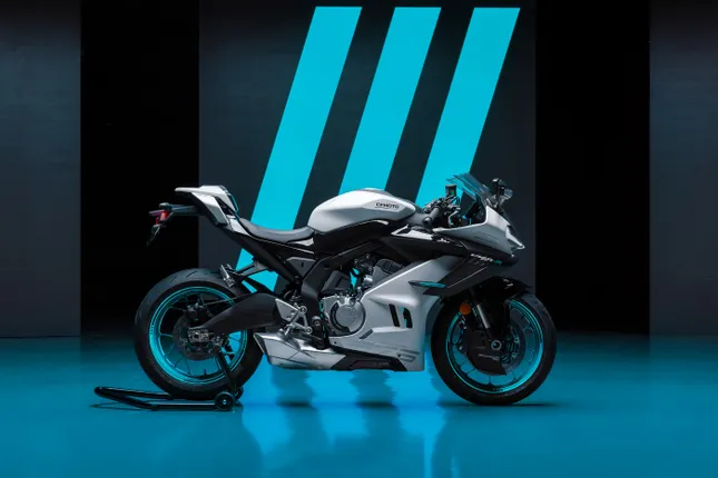 Global Campaign - CF-MOTO 675SR-R