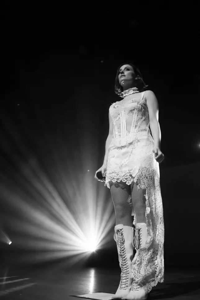 BANKS // BROOKLYN PARAMOUNT