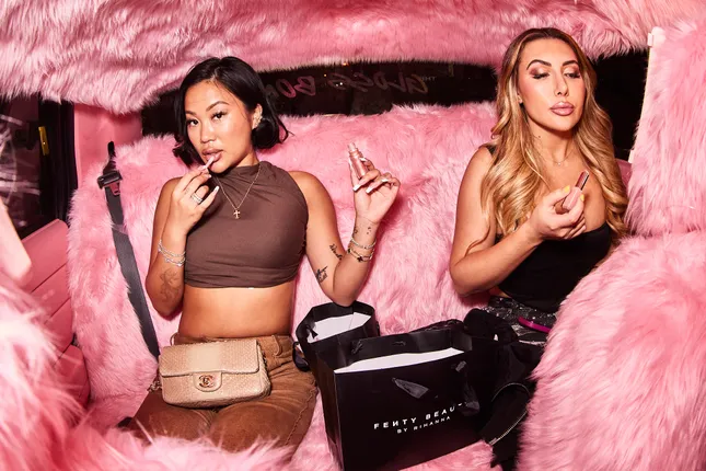 Shopify x Fenty Beauty - The Gloss Bomb Shop