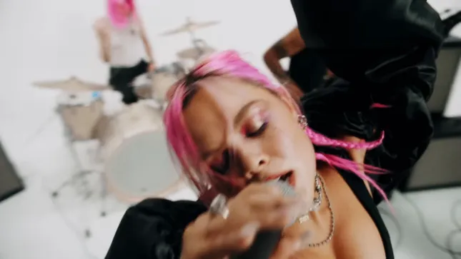 Liza Owen ‘GETTING GOOD’ Music Video