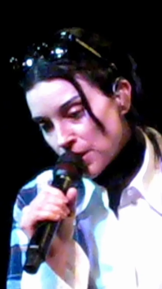 St. Vincent BTS