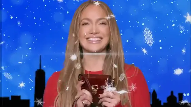 Jennifer Lopez & The Studio Bag - Coach