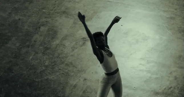 Performance Vizual — “Black Women” feat. LOREN