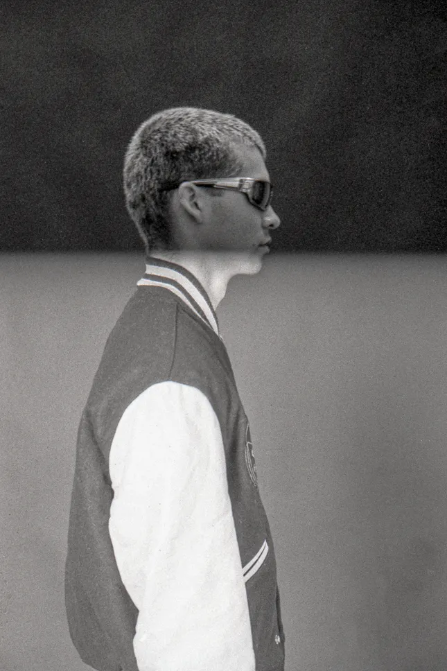 "out of sync" (35mm film photography)