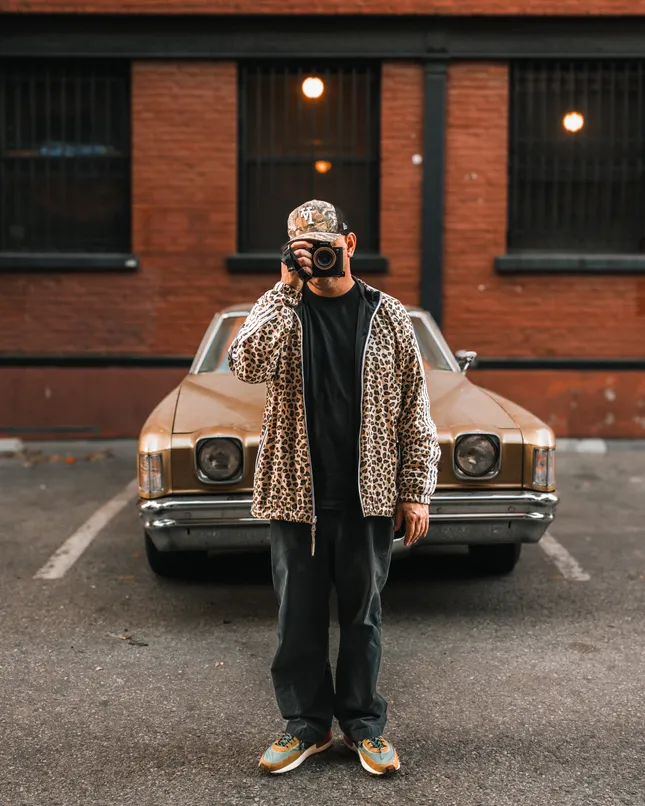 Selfie photoshoot in LA arts district