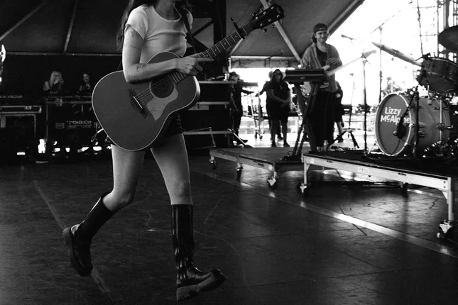 Lizzy McAlpine, Bleached Festival