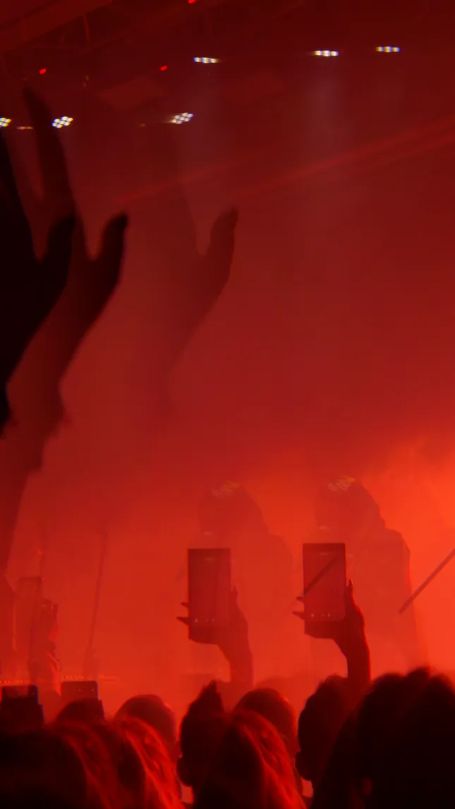 CARPETMAN Live at Milan // Official Video