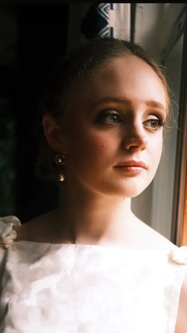 Vintage Bride ||