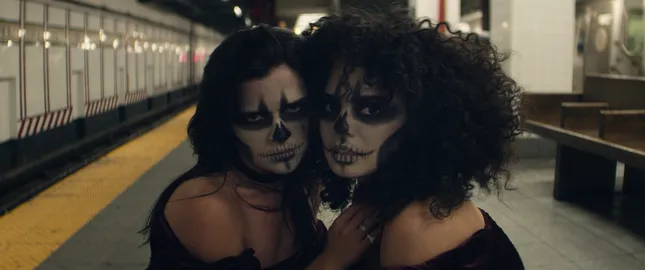 PIANOS BECOME THE TEETH - CHARISMA