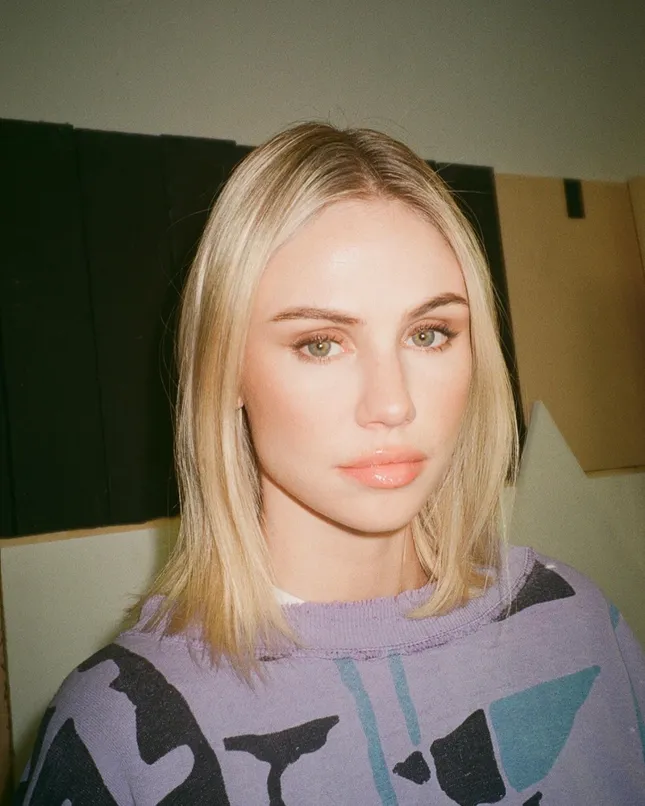 VOLCOM WOMENS CAMPAIGN (makeup hair and bts film portraits)