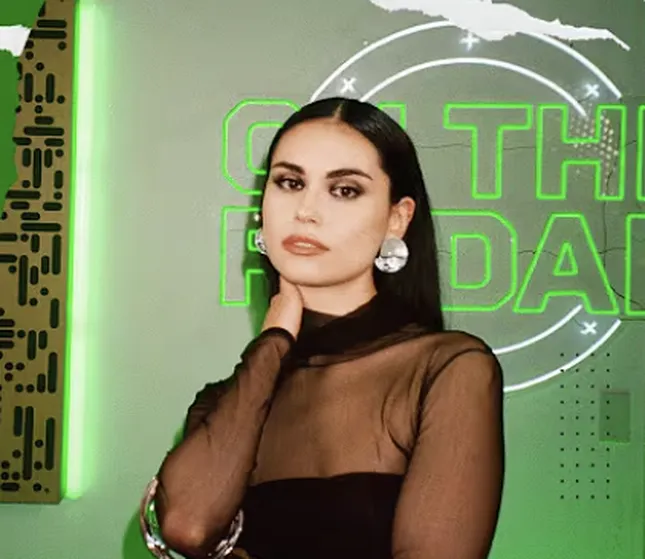 On The Radar - UNA MIA Performance