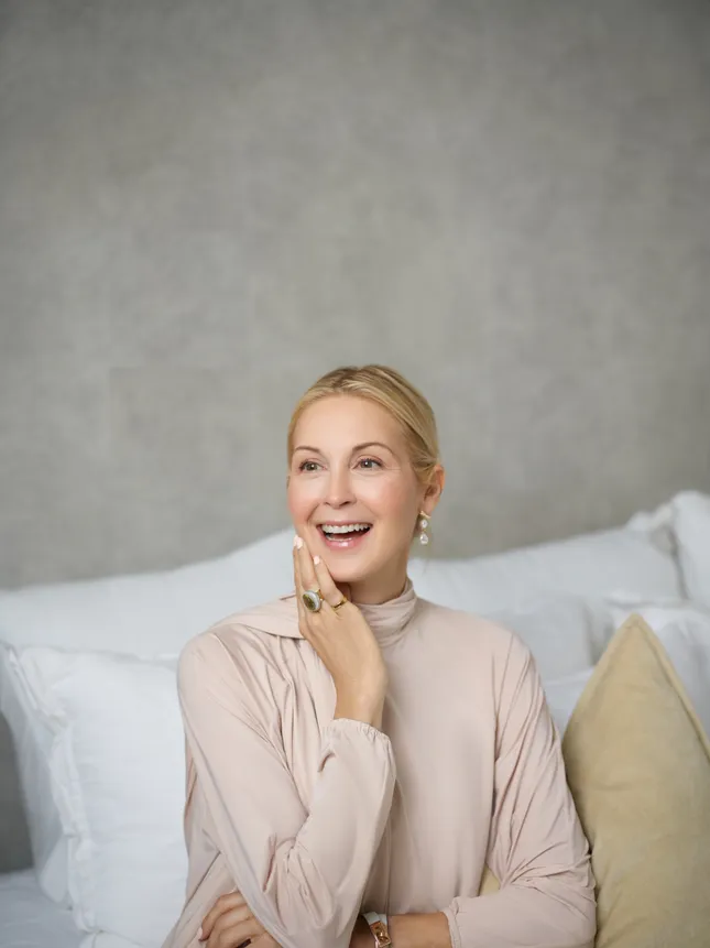 Kelly Rutherford for SITA active in NYC