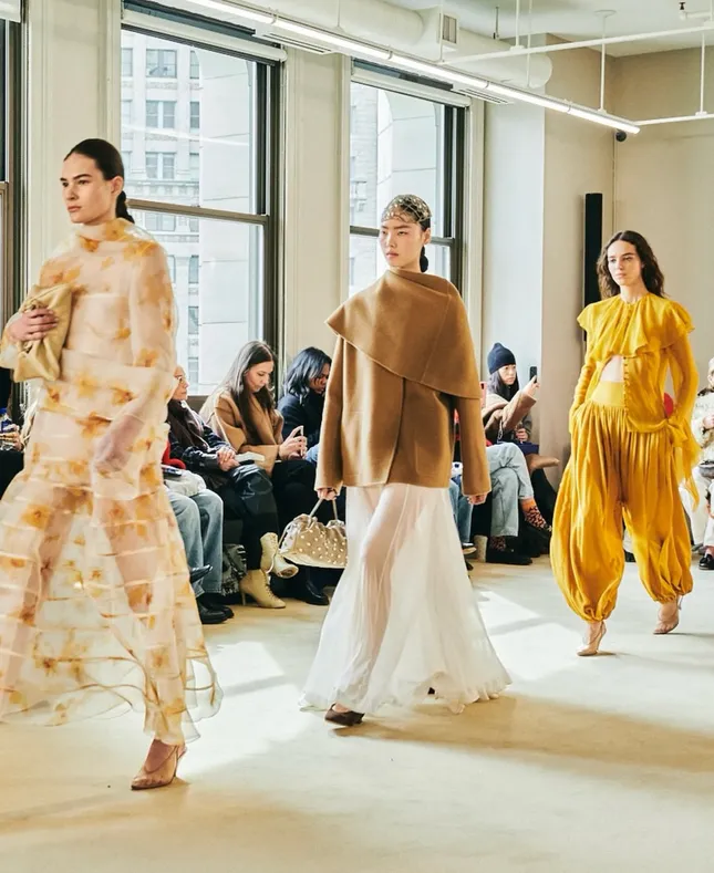 ALTUZARRA FW25 Runway