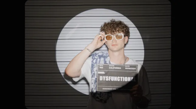 archie - Dysfunctional