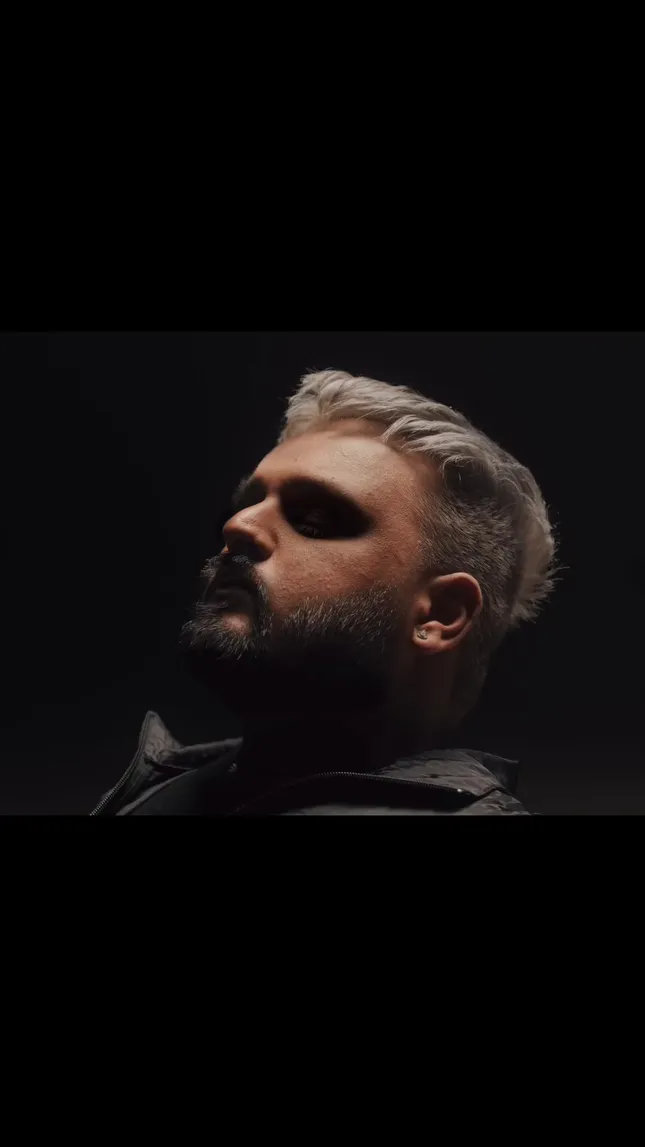 Aaryan Shah - Budapest