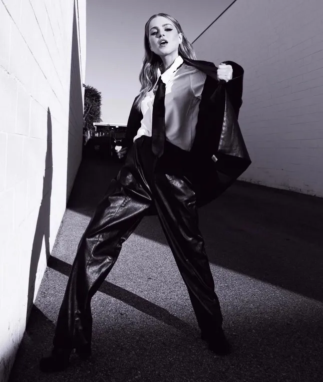 Anne Winters- Actress
