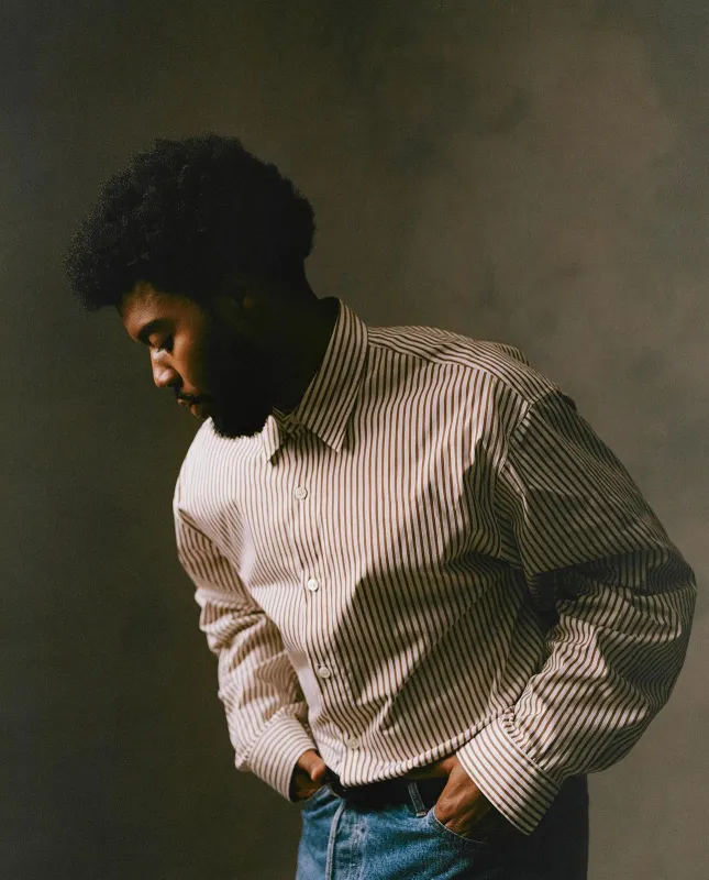 KHALID / “PLEASE DON’T FALL IN LOVE WITH ME” VISUALIZER & PRESS PHOTOS