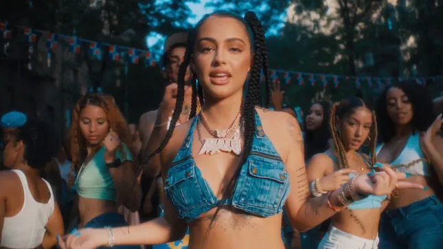 Tu Lo Tienes - Malu Trevajo ft. Yovngchimi