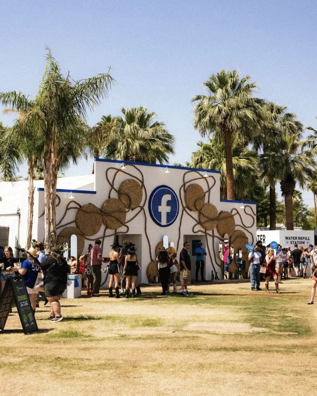 Facebook x Stagecoach