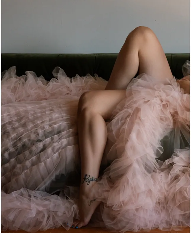 Naked Peach Boudoir - Photography Assistant