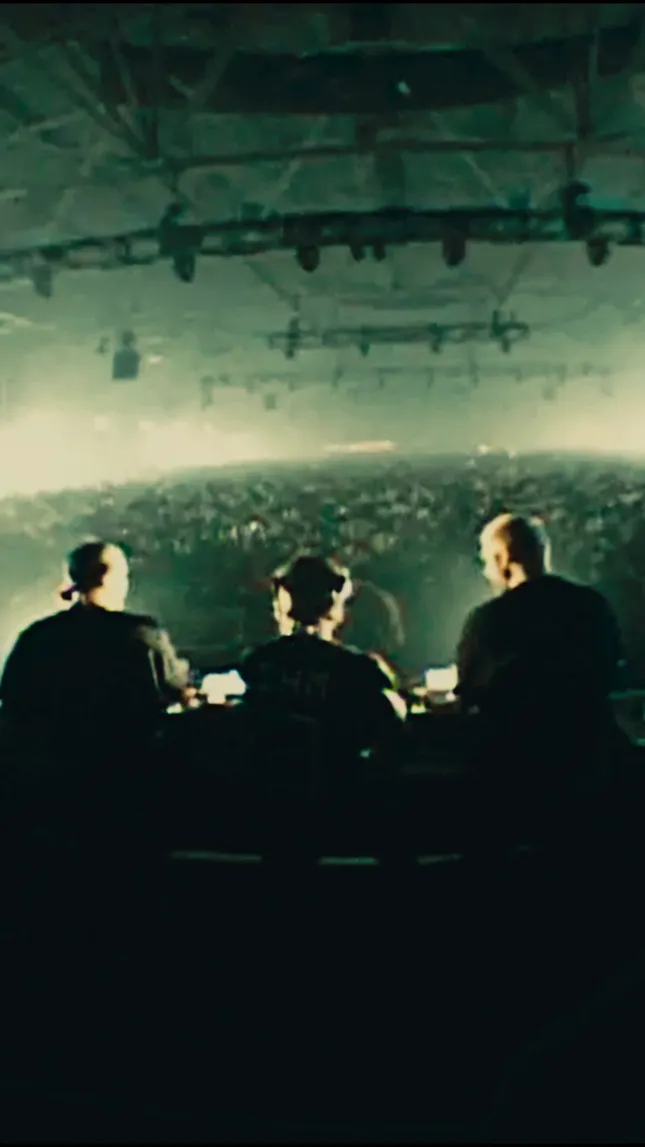 VIDEO: Swedish House Mafia NYE @ Pier 80