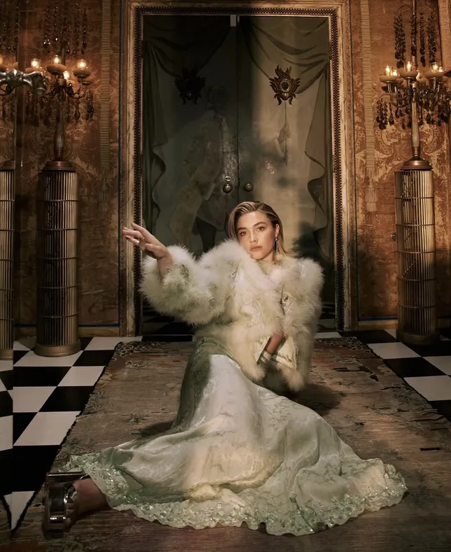 Florence Pugh x whowhatwear