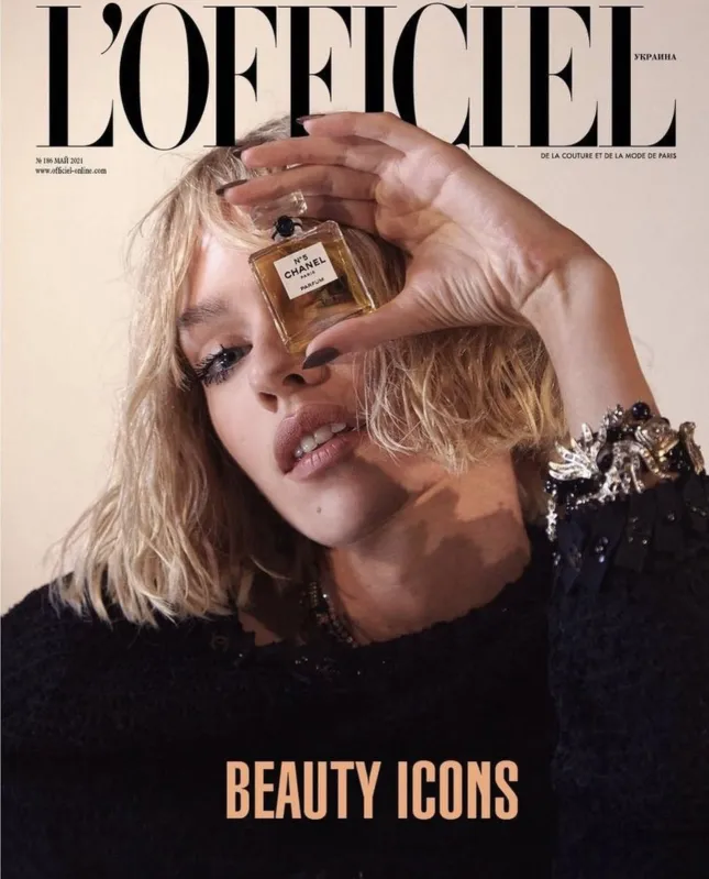 L’Officiel Magazine Cover x Chanel | Stella Maxwell