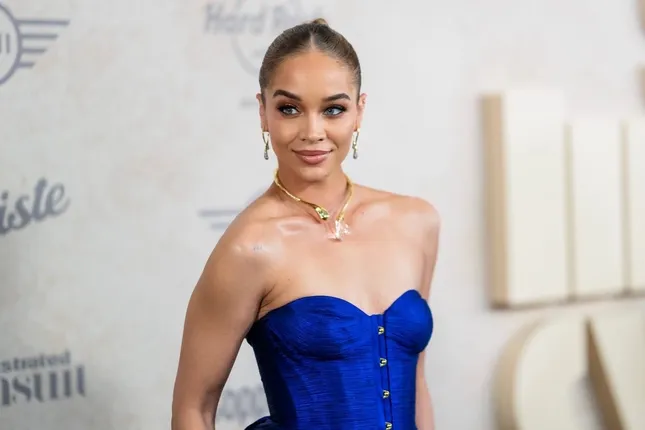 Sports Illustrated 25th Anniversary Swim Launch x Jasmine Sanders