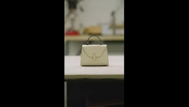 Sound design for Valextra bags ad 2023