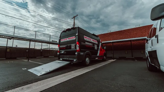 3 Ton G&E Van (Carts + Liftgate)