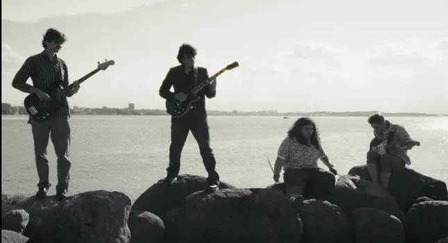 “WAITING GAME” Music Video