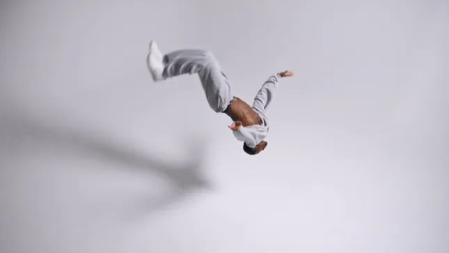 Alo X01 Classic - Sneaker Campaign