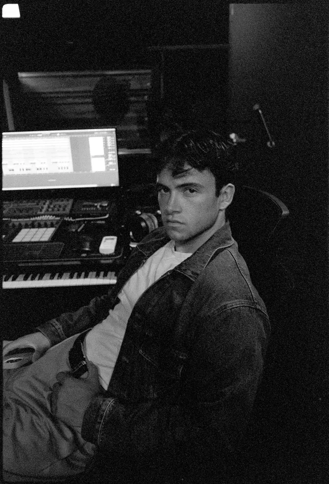 Marcelo in studio
