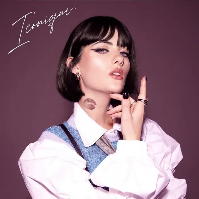 Emiline Iconique cover artwork Photo