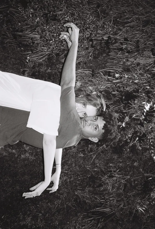 B&W ~ V&M