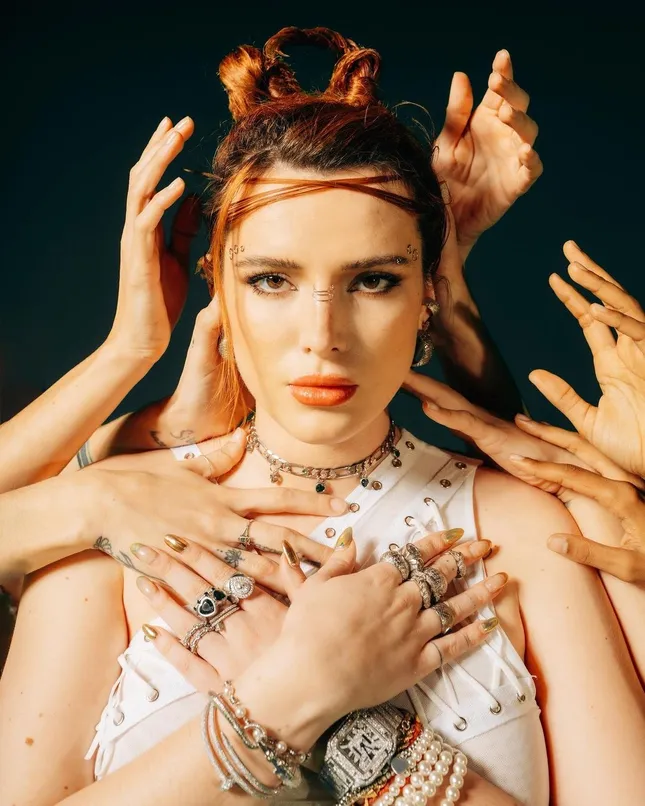 Bella Thorne for Fuoco