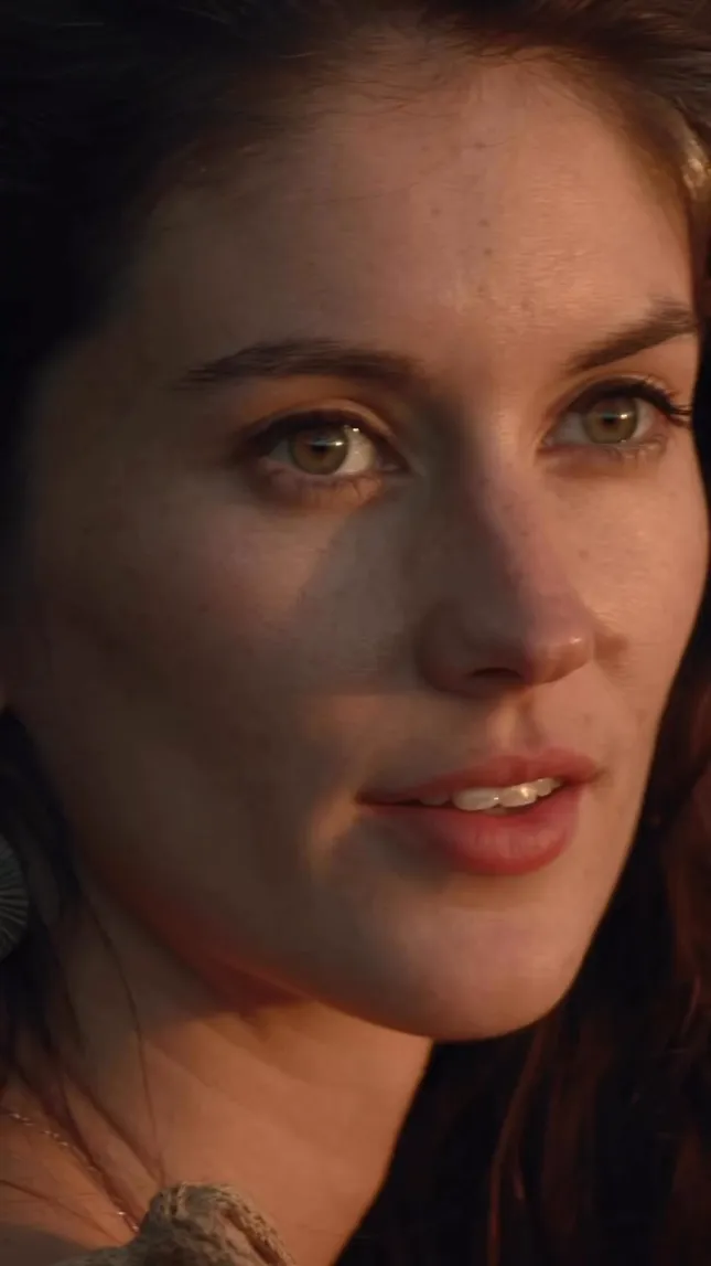 BELLA - editorial Hawaii