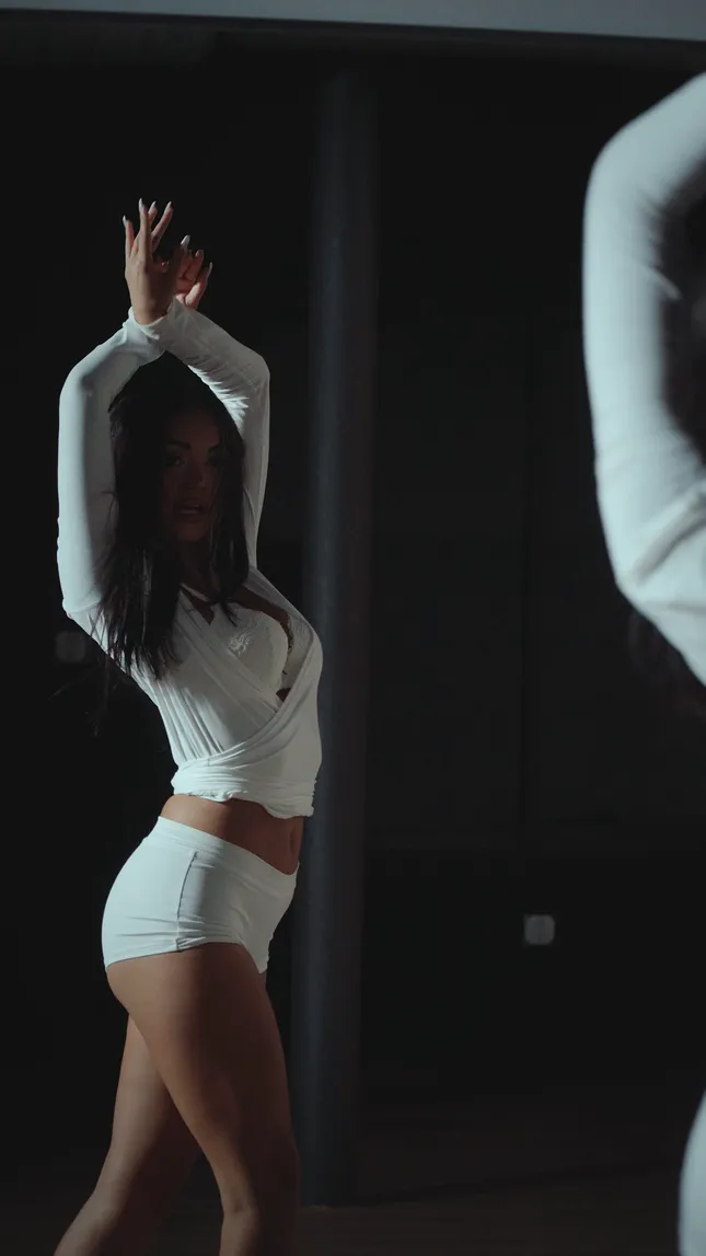 “FAN OF ME” - Michaela Ludlow - Single Roll Out