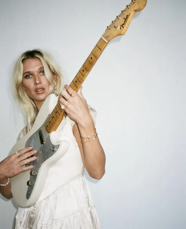 Natalie Bergman for David Yurman
